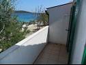 Maisons de vacances Ivica1- great location next to the sea H(4+1) Sevid - Riviera de Trogir  - Croatie  - H(4+1): terrasse
