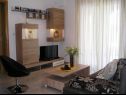 Appartements Tih - 20 m from sea: A1 Ruzmarin(2+2), A2 Maslina(2+2) Sevid - Riviera de Trogir  - Appartement - A1 Ruzmarin(2+2): séjour