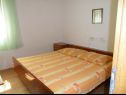Appartements Gor A1(2+2), B2(2+2) Sevid - Riviera de Trogir  - Appartement - A1(2+2): chambre &agrave; coucher