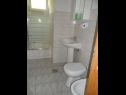 Appartements Gor A1(2+2), B2(2+2) Sevid - Riviera de Trogir  - Appartement - B2(2+2): salle de bain W-C
