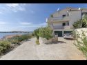 Appartements Mil - 80m from the sea A1(4+1), A2(2) Sevid - Riviera de Trogir  - maison