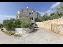 Appartements Mil - 80m from the sea A1(4+1), A2(2) Sevid - Riviera de Trogir  - maison