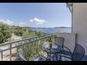 Appartements Mil - 80m from the sea A1(4+1), A2(2) Sevid - Riviera de Trogir  - Appartement - A2(2): balcon