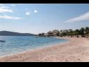 Appartements Mer - 10m to the beach: A1(4+2) Sevid - Riviera de Trogir  - plage