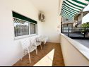 Appartements Kaza - 50m from the beach with parking: A1(2), A2(2), A3(6) Trogir - Riviera de Trogir  - Appartement - A1(2): balcon