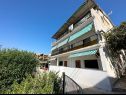 Appartements Kaza - 50m from the beach with parking: A1(2), A2(2), A3(6) Trogir - Riviera de Trogir  - maison