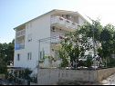Appartements Mara - barbecue: A1(4+1), SA3(2), SA4(2+1) Trogir - Riviera de Trogir  - maison