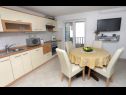 Appartements Davorka - 50m from the sea A1(2+2), A2(2+2) Trogir - Riviera de Trogir  - Appartement - A1(2+2): cuisine salle à manger