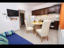 Appartements Davorka - 50m from the sea A1(2+2), A2(2+2) Trogir - Riviera de Trogir  - Appartement - A2(2+2): cuisine salle à manger