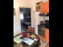 Appartements Mare - near city center A1 (4+1), A2 (2+1), A3 (2+1) Trogir - Riviera de Trogir  - Appartement - A2 (2+1): cuisine salle à manger