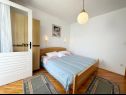 Appartements Mihaela - sea view : A1(5+1), A2(4), SA3(2) Trogir - Riviera de Trogir  - Appartement - A1(5+1): chambre &agrave; coucher