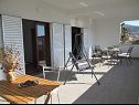 Appartements Deni - 30 m from sea: A2(4+1), A3(4+2) Vinisce - Riviera de Trogir  - Appartement - A2(4+1): terrasse