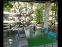 Appartements Deni - 30 m from sea: A2(4+1), A3(4+2) Vinisce - Riviera de Trogir  - terrasse commune