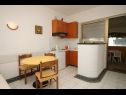 Appartements Kostarina A1(2+1), A2(2+1), A3(2+1) Preko - Île de Ugljan  - Appartement - A1(2+1): cuisine salle à manger