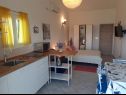 Appartements Brane - charming and close to the sea SA1(2) Sutomiscica - Île de Ugljan  - Studio appartement - SA1(2): intérieur