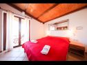Appartements Vesna - 200 m from beach A1(2), SA2(2), A3(2) Bibinje - Riviera de Zadar  - Appartement - A1(2): chambre &agrave; coucher