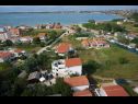 Appartements Dali - 300 m from the beach: SA1 1D (3), A2 1L (5), A3 2k (6) Nin - Riviera de Zadar  - maison