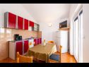 Appartements Ivan - modern & close to center: A1(4), A2(2+2) Nin - Riviera de Zadar  - Appartement - A1(4): cuisine salle à manger
