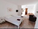 Appartements Petar - 30 m from sandy beach: A1(6+1), A2(4), SA3(2) Nin - Riviera de Zadar  - Studio appartement - SA3(2): intérieur