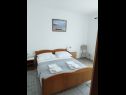 Appartements Slava - private parking: A1(6+1) Nin - Riviera de Zadar  - Appartement - A1(6+1): chambre &agrave; coucher