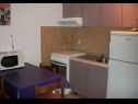 Appartements Midi - with two apartments: A1(3), A2(3) Petrcane - Riviera de Zadar  - Appartement - A1(3): cuisine salle à manger