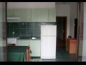 Appartements Midi - with two apartments: A1(3), A2(3) Petrcane - Riviera de Zadar  - Appartement - A2(3): cuisine salle à manger