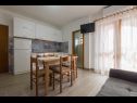 Appartements Armitage - family friendly: A1(4), A2(4+1), A3(2+1), A4(2+1), A5(2+1) Privlaka - Riviera de Zadar  - Appartement - A1(4): cuisine salle à manger