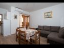 Appartements Armitage - family friendly: A1(4), A2(4+1), A3(2+1), A4(2+1), A5(2+1) Privlaka - Riviera de Zadar  - Appartement - A2(4+1): séjour