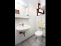 Appartements Let - 5 m from sea : A1(4), A4(4) Sukosan - Riviera de Zadar  - Appartement - A1(4): salle de bain W-C