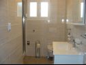 Appartements Let - 5 m from sea : A1(4), A4(4) Sukosan - Riviera de Zadar  - Appartement - A4(4): salle de bain W-C