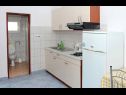 Appartements VINK - 80 m from beach A2(4), A3(4), A4(4) Vir - Riviera de Zadar  - Appartement - A4(4): cuisine salle à manger