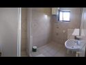 Appartements Nenad - with pool; A1(4+1), A2(4+1), SA3(3), SA4(3), A5(2+2) Vrsi - Riviera de Zadar  - Appartement - A5(2+2): salle de bain W-C