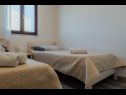 Appartements Nenad - with pool; A1(4+1), A2(4+1), SA3(3), SA4(3), A5(2+2) Vrsi - Riviera de Zadar  - Appartement - A1(4+1): chambre &agrave; coucher