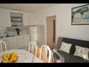 Appartements Miki - 50 M from the beach : A1(4+1), A2(4+1), A3(4+1) Zadar - Riviera de Zadar  - Appartement - A3(4+1): cuisine salle à manger