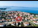 Appartements Ivan Z2 - 250 m from beach: A2(4) Zadar - Riviera de Zadar  - maison