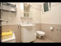 Appartements Eddie - great location & comfor: A1(4), A2(4), A3(4), A4(4) Zadar - Riviera de Zadar  - Appartement - A3(4): salle de bain W-C