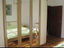 Appartements Ivan - with large terrace : A1(5) Zadar - Riviera de Zadar  - Appartement - A1(5): chambre &agrave; coucher