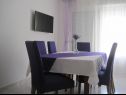 Appartements Ivan - with large terrace : A1(5) Zadar - Riviera de Zadar  - Appartement - A1(5): salle &agrave; manger