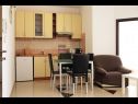 Appartements Eddie - great location & comfor: A1(4), A2(4), A3(4), A4(4) Zadar - Riviera de Zadar  - Appartement - A3(4): cuisine salle à manger