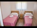 Appartements FRANE - family apartment A1 prizemlje(4+1), A2 kat(4+1) Zaton (Zadar) - Riviera de Zadar  - Appartement - A2 kat(4+1): chambre &agrave; coucher