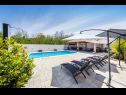 Maisons de vacances Luxury Villa with pool H(12) Zaton (Zadar) - Riviera de Zadar  - Croatie  - piscine