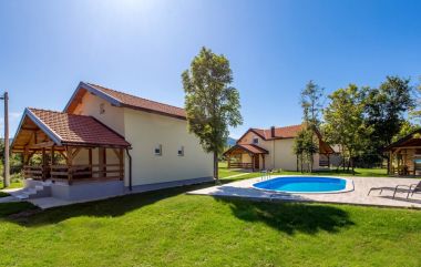  Blue house - outdoor pool: H(8+2) Plaski - Croatie continentale - Croatie 