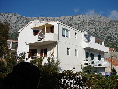 Appartements Durda1 - 50 m from beach: A1(2+2), B2(2+2), C3(2+1) Igrane - Riviera de Makarska 