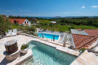 Maisons de vacances Three holiday homes: H1 Azur (4), H2 Wood (4), H3 Ston (4+2) Orebic - Péninsule de Peljesac  - Croatie 