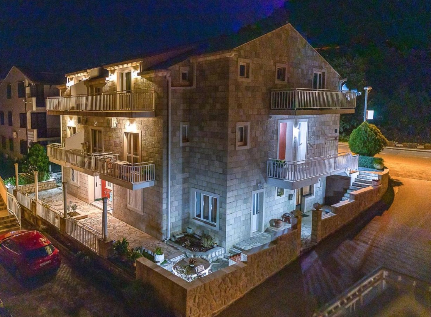 Appartements Pavo - comfortable with parking space: A1(2+3), SA2(2+1), A3(2+2), SA4(2+1), A6(2+3) Cavtat - Riviera de Dubrovnik 