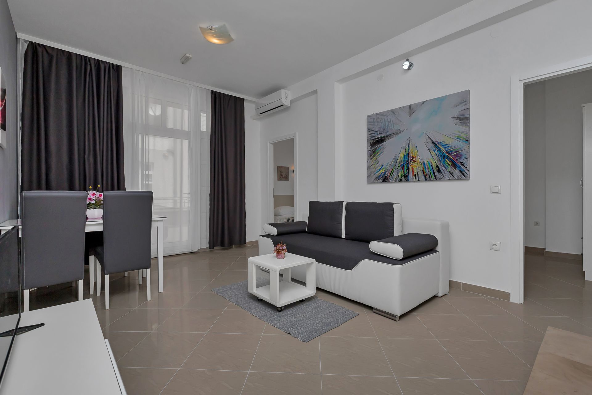 Appartements Petar - 200 m from beach: A1(4) Makarska - Riviera de Makarska 
