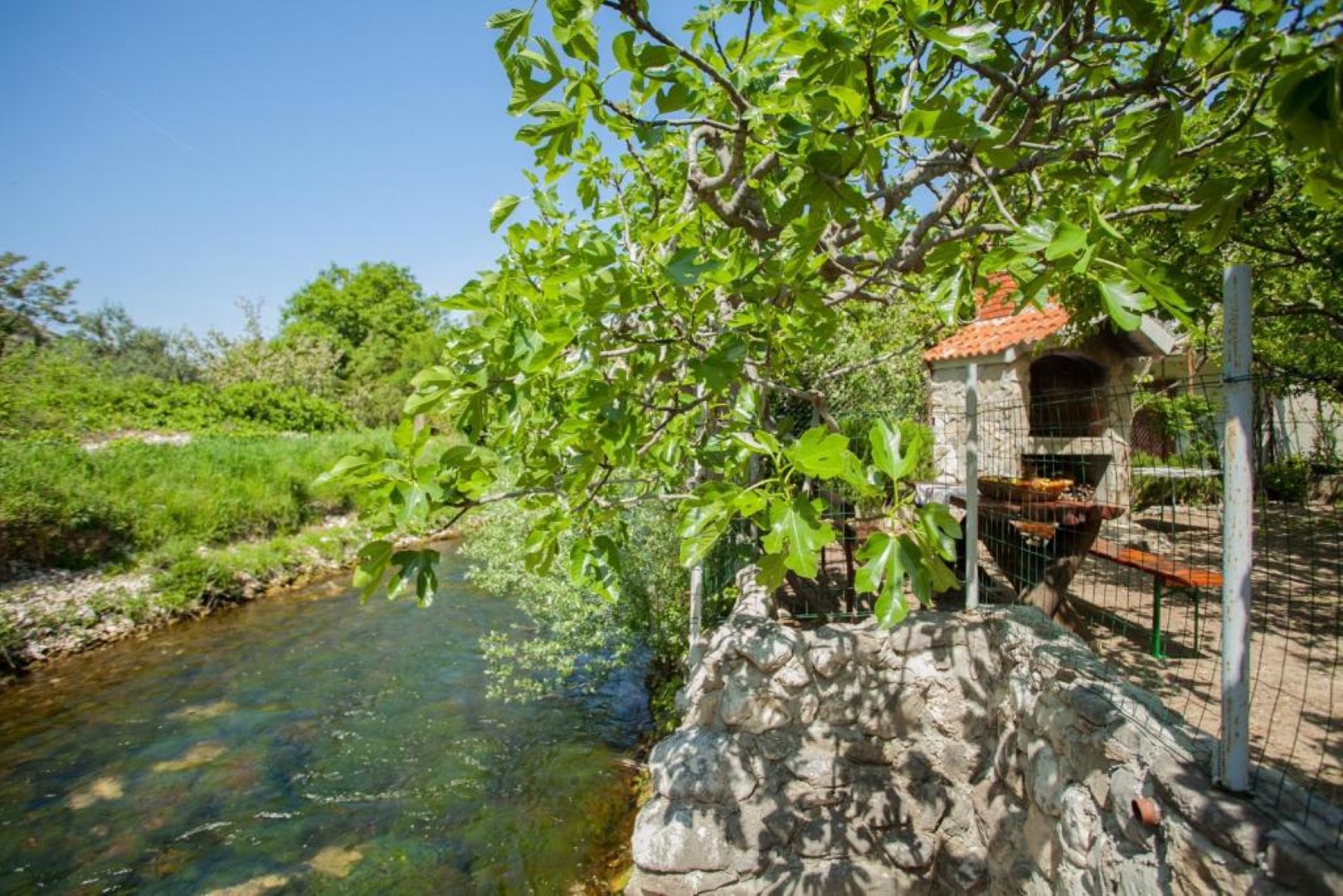 Maisons de vacances River-directly to the river: H(2+2) Zrnovnica - Riviera de Split  - Croatie 