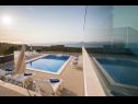 Appartements Dragan - with pool and seaview: A2(4), A3(5) Postira - Île de Brac  - piscine