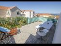 Maisons de vacances Jadranka- comfortable and big terrace H(6+1) Supetar - Île de Brac  - Croatie  - H(6+1): terrasse