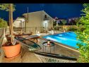 Maisons de vacances Maria - private pool & parking: H(4+1) Supetar - Île de Brac  - Croatie  - piscine